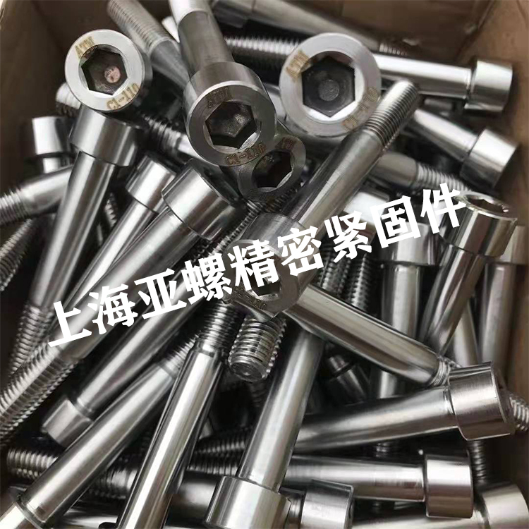 C1-110螺栓與316不銹鋼螺栓的性能差異比較